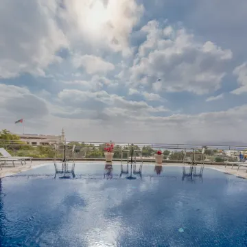 DoubleTree by Hilton Aqaba