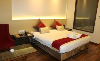 Hotel Lakhdatar