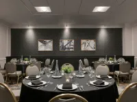 DoubleTree by Hilton Canton Downtown Hotels in Stark County