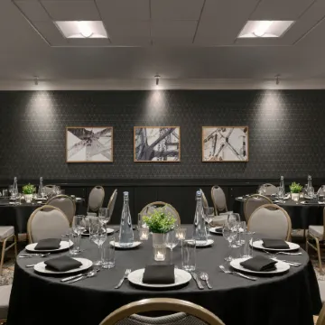 DoubleTree by Hilton Canton Downtown