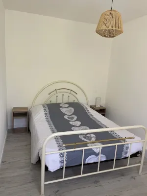 Maison Avec Jardin + Terrasse Hotels in Labruguiere