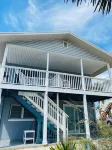 Ocean view - Boatman’s Beach House! Steps to St. Augustine Beach. Sleeps 7-9. Hotels near St. Johns County Ocean Pier & Courts Park