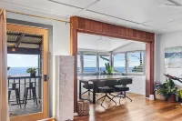 Remodeled Kona Home w/Panoramic Ocean Views & Vibrant Sunsets