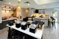 Hilton Garden Inn Greensboro - bar
