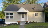 Charming 3-bedroom house in enjoyable Endwell Hotels near Traditions At The Glen