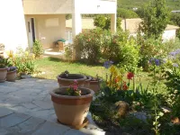 Discover the originality of CAP (P.M.R. access)7 pers Hotels in Sisco
