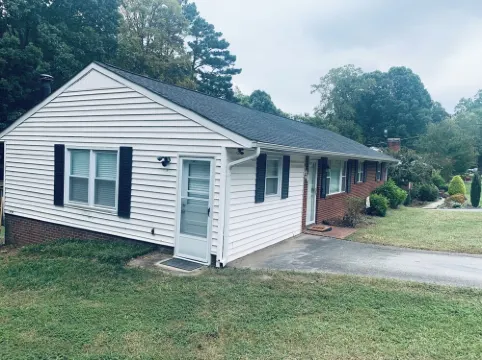 Little Granny's House - 3 Bedroom, 1 Bath