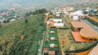 Stratus  Resort Hotels in 