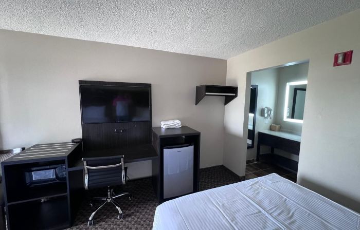 Country Nights Inn
