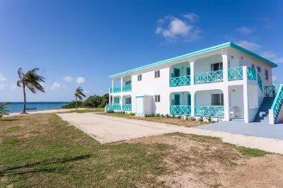 Coralito Bay Suites & Villas Hoteles cerca de St. Gerard's Roman Catholic Church