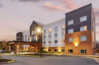 Country Inn & Suites by Radisson, Charlottesville-UVA, VA Hotels near The Corner