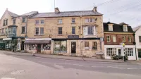 Stylish Town Centre Apartments - parking