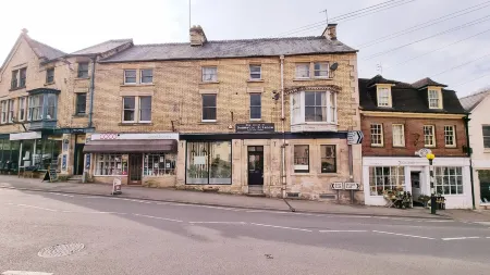 Stylish Town Centre Apartments