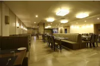 โรงแรม Sindhura Grand โรงแรมใกล้วัดอัษฏลักษมี