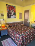 Harry's Mancave - A Vintage Motel on the Historic 395 Route - the New Star Motel Experience -  Apartamentos vacacionales