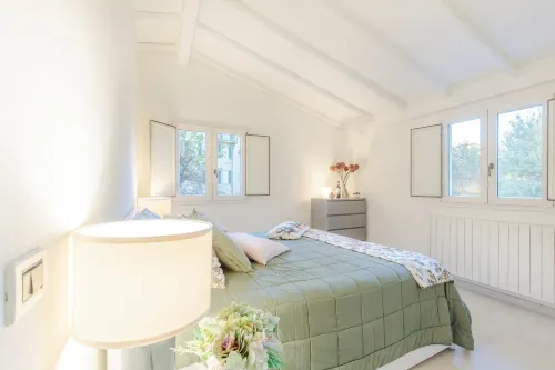 The City Oasis, a Villa Inside Lucca with Private
