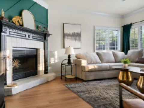 The MAD Hatter - Heated Pool Gameroom & More Hotels in Pflugerville