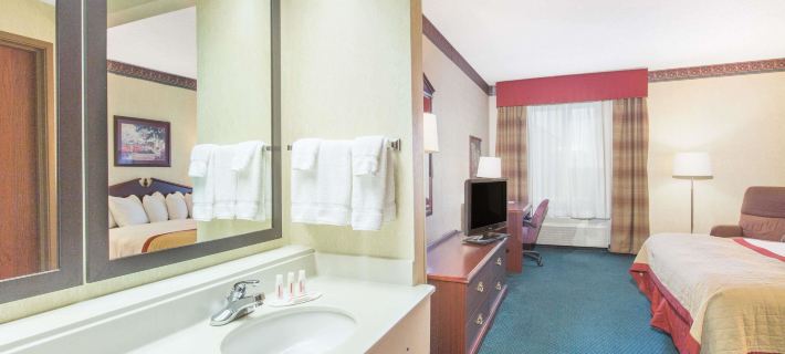Baymont by Wyndham Jonesboro Hotels in Craighead County