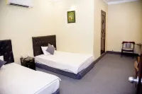 Khách sạn Hà Trinh