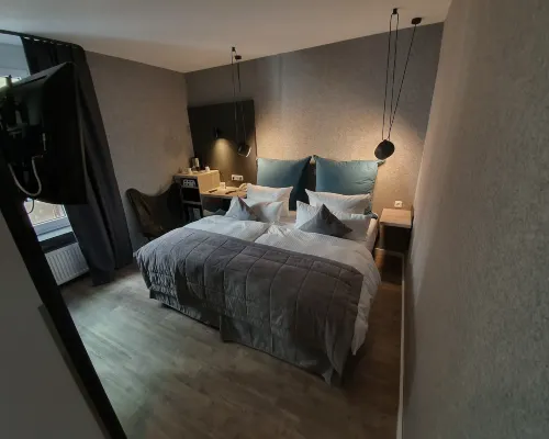 Hotel Falkenturm Отели рядом с достопримечательностью «Резиденция»
