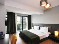Jazz Hotel Отели рядом с достопримечательностью «Станция метро Грмагеле»