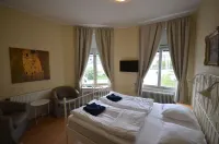 Hotell Royal Hotels in Гернесанд