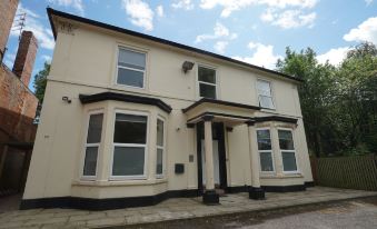 Arbourfield Lodge