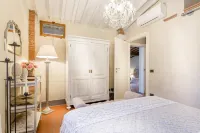 Rosyabate Cottage, with Private Garden and Views Between Lucca and Pistoia