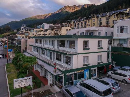 Lakeside Motel Hotels in Queenstown