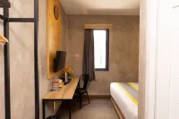 Summerville Hotel & Coffee Shop Hotels in Majalengka