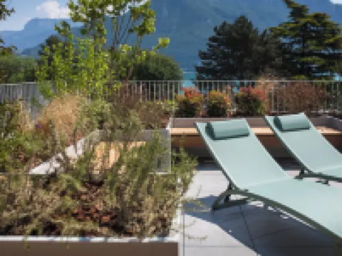 Le Pélican Hotels in Annecy