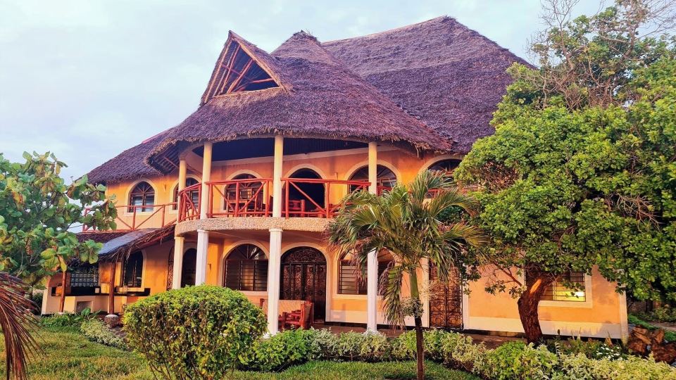 Wagawimbi Villa 560 m2, Breathtaking View of the Indian Ocean, Kenya