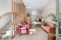 Viaggio Elegant Rooms