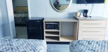 Palms by the Beach Motel