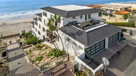 Ocean Villas of Carlsbad Отели рядом с достопримечательностью «Флауэр Филдс»