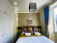 Merewyke Boutique Luxury Family Apartment Sleeps 4 , Central Location