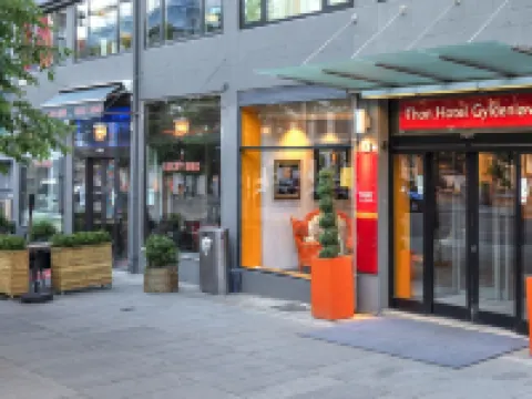 Thon Hotel Gyldenløve Hotels near The Vigeland Park