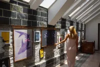 Dunn Perk Manor Hotels in Barog
