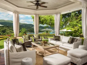 Round Hill Hotel & Villas