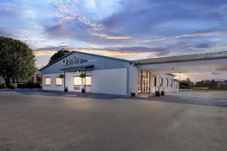 Quality Inn Отели в г. Лоренсберг