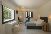 The Designer's Villa - Member of Spiritual Living Corfu