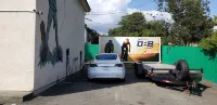 羅賓漢套房酒店 - 停車場