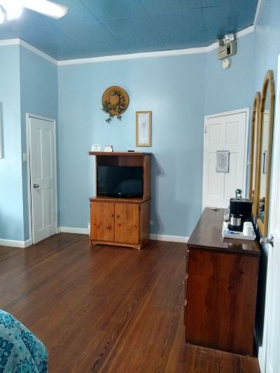 Deluxe King Room The Great House Inn Photo