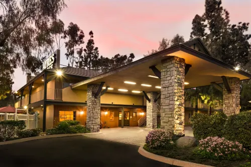 Ayres Lodge Alpine Hotels in Alpine