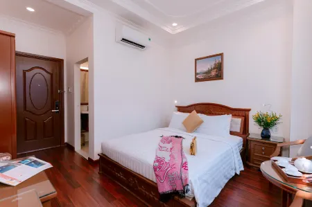 DAHLIALAND SAIGON HOTEL