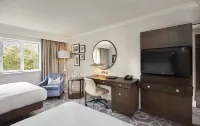 DoubleTree by Hilton St. Anne's Manor Hotels in Crowthorne