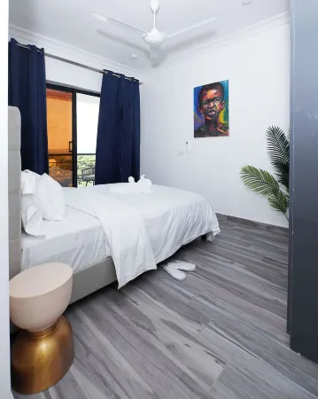 River Hills Hotel & Suites Отели в г. Нглши Аманфро