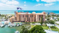 Marina View - Waterfront Condo, Beach Access, Gym