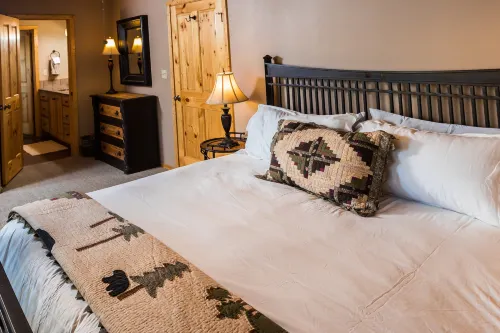 Family Swim Spa and Pool Tables - Gorgeous Spacious Retreat