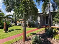 Secluded Beach Haven with Private Pool & Nightlife Access Hotels in Wilton Manors